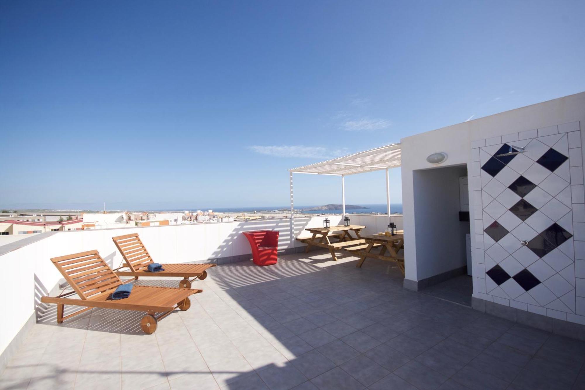 Apartamentos A 10 Minutos Del Aeropuerto Carrizal ภายนอก รูปภาพ