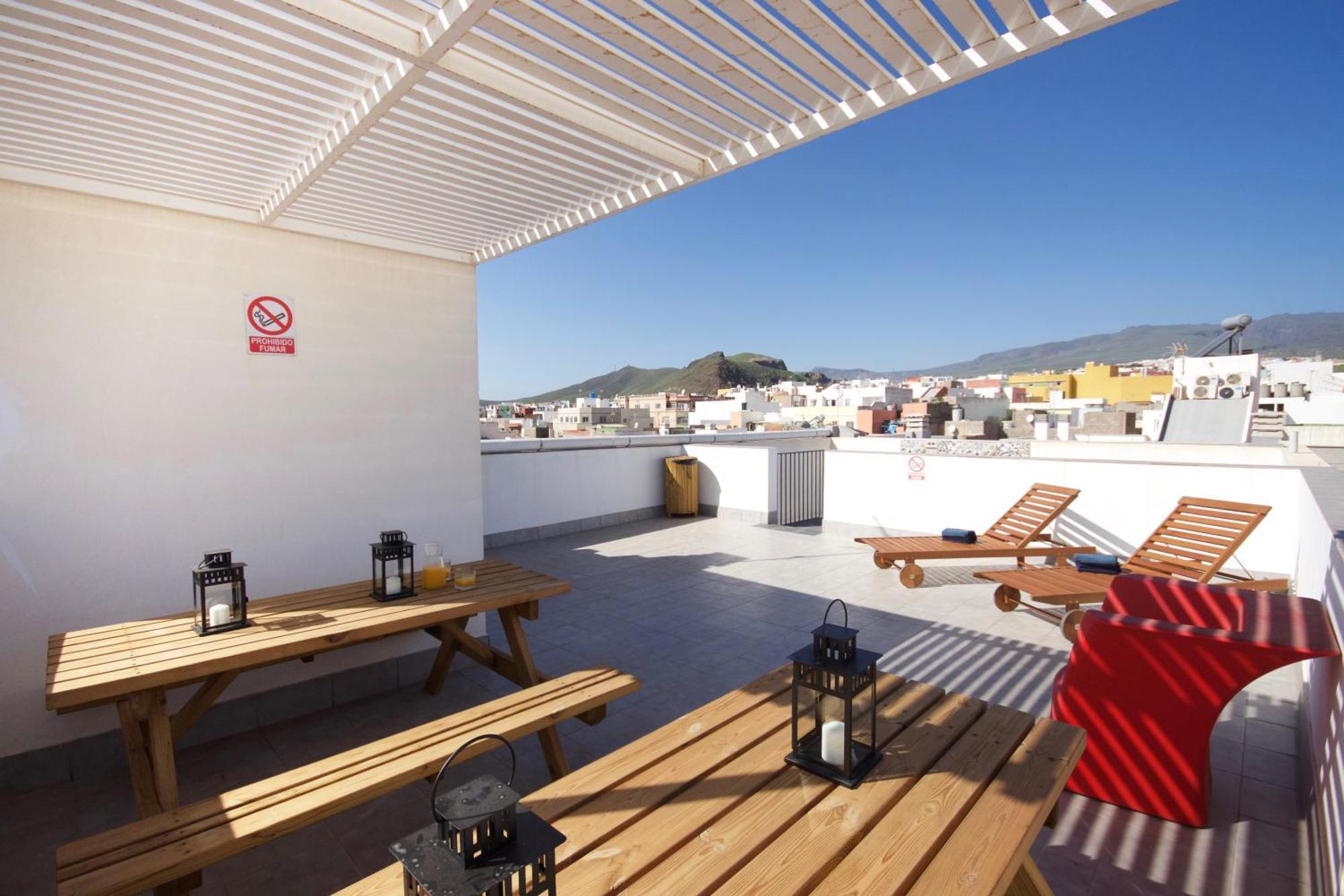 Apartamentos A 10 Minutos Del Aeropuerto Carrizal ภายนอก รูปภาพ