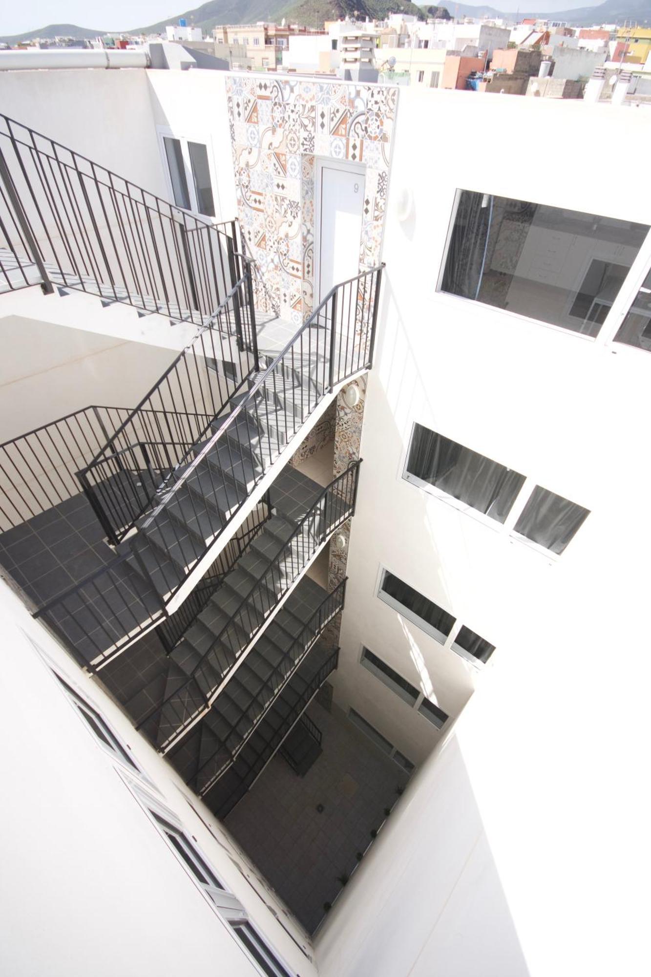 Apartamentos A 10 Minutos Del Aeropuerto Carrizal ภายนอก รูปภาพ