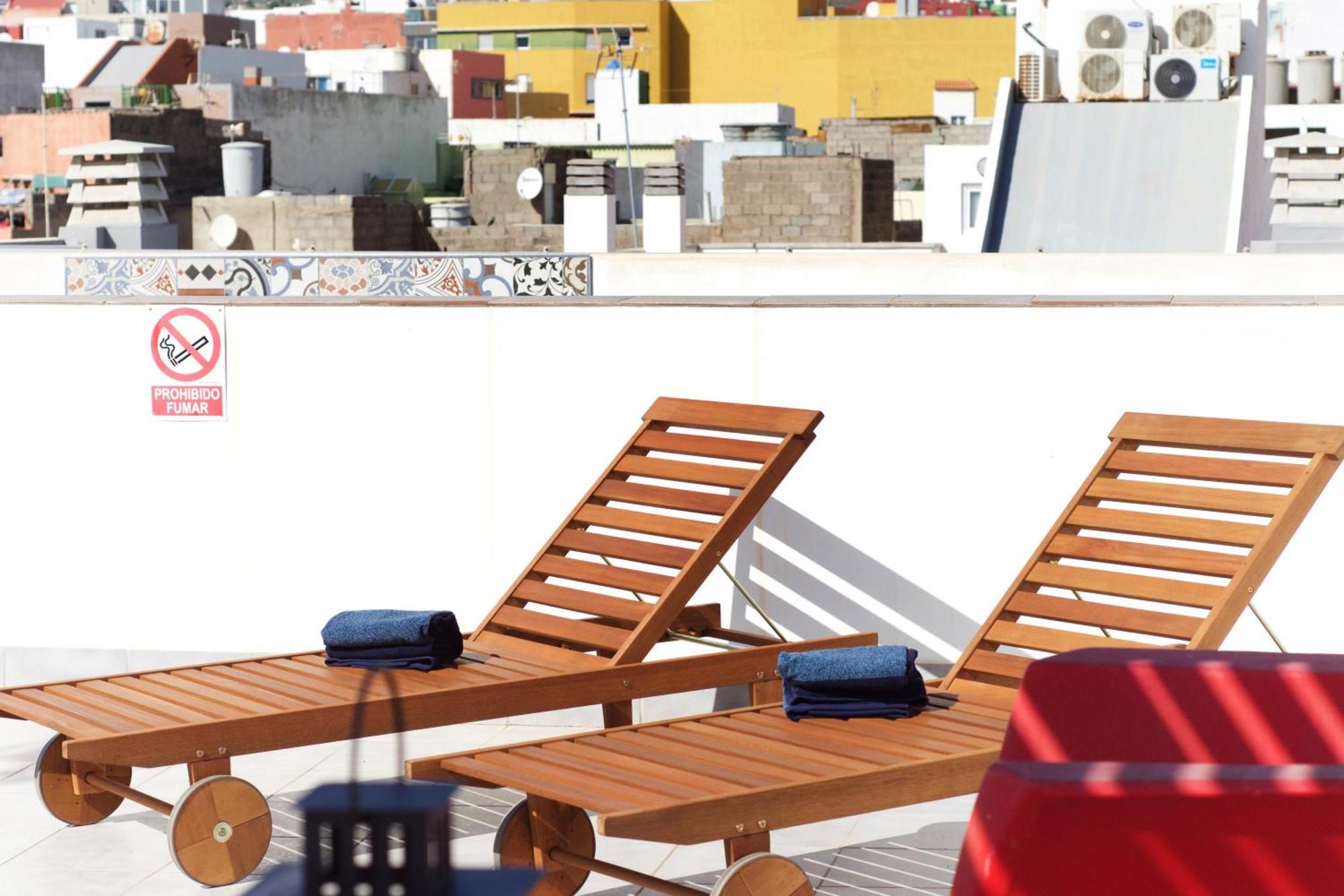 Apartamentos A 10 Minutos Del Aeropuerto Carrizal ภายนอก รูปภาพ